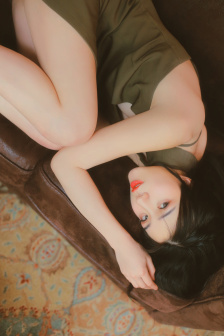 三月女郎