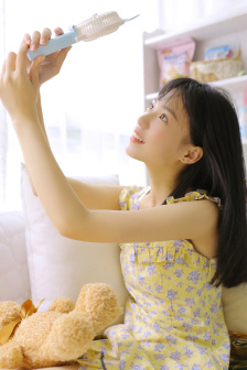 年轻大胸女教师3